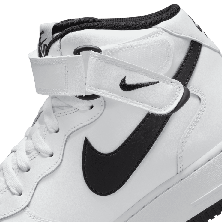 Nike Air Force 1 Mid '07 White Black Angle 7