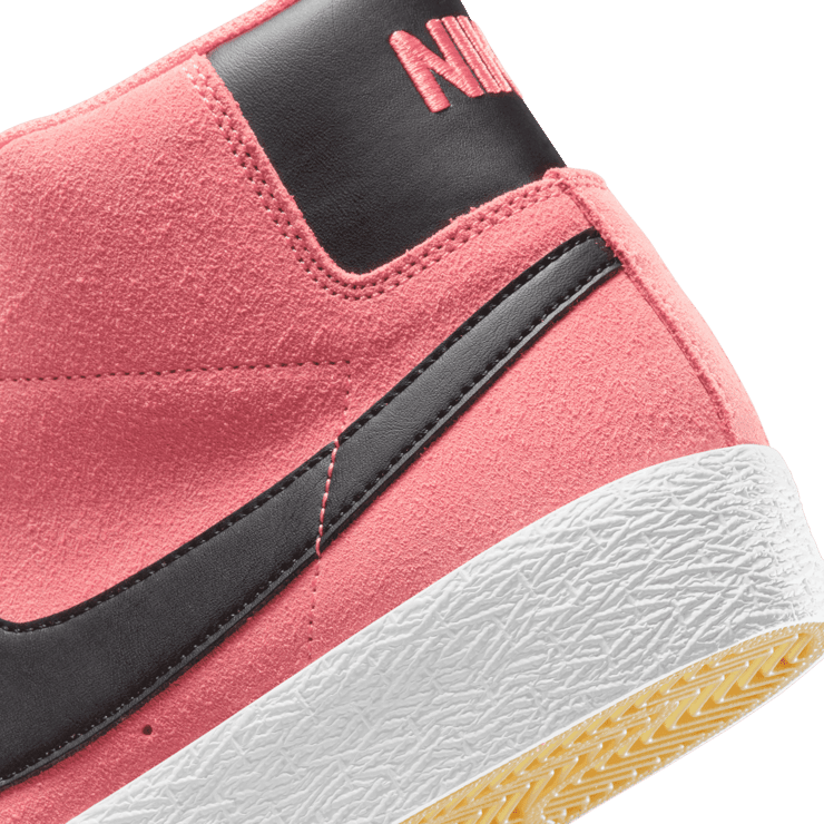 Nike SB Blazer Mid Pink Black Angle 5