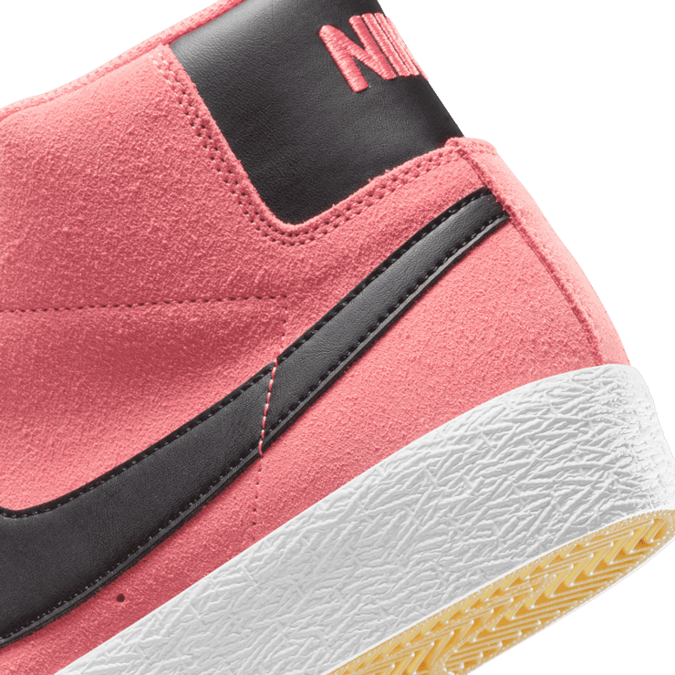 Nike SB Blazer Mid Pink Black Angle 5