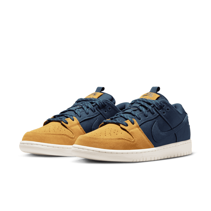 Nike SB Dunk Low Midnight Navy Desert Ochre Angle 2