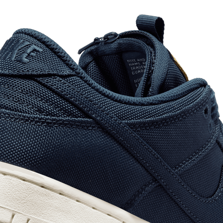 Nike SB Dunk Low Midnight Navy Desert Ochre Angle 6