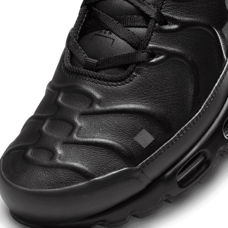 Nike Air Max Plus A-COLD-WALL* Black Angle 4