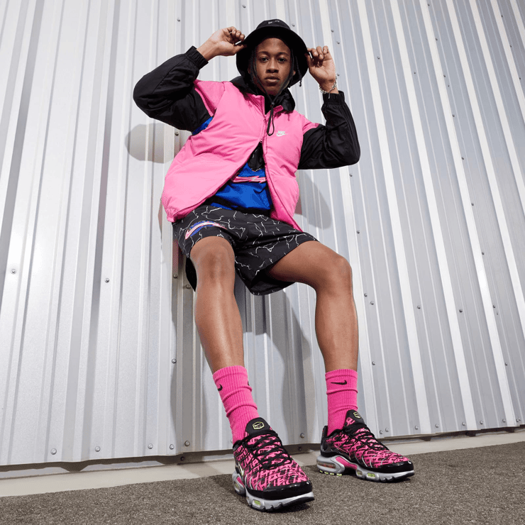 Nike Air Max Plus Mercurial XXV Angle 0