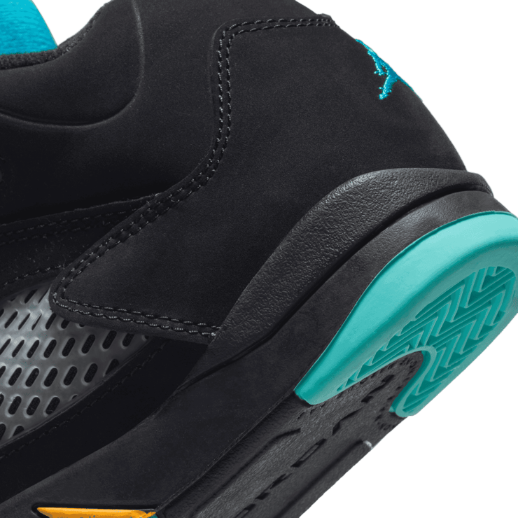 Air Jordan 5 Retro Aqua (PS) Angle 5