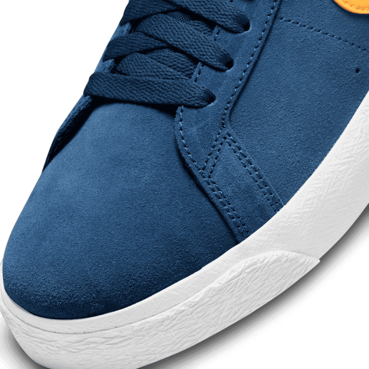Nike SB Zoom Blazer Mid Michigan Angle 4