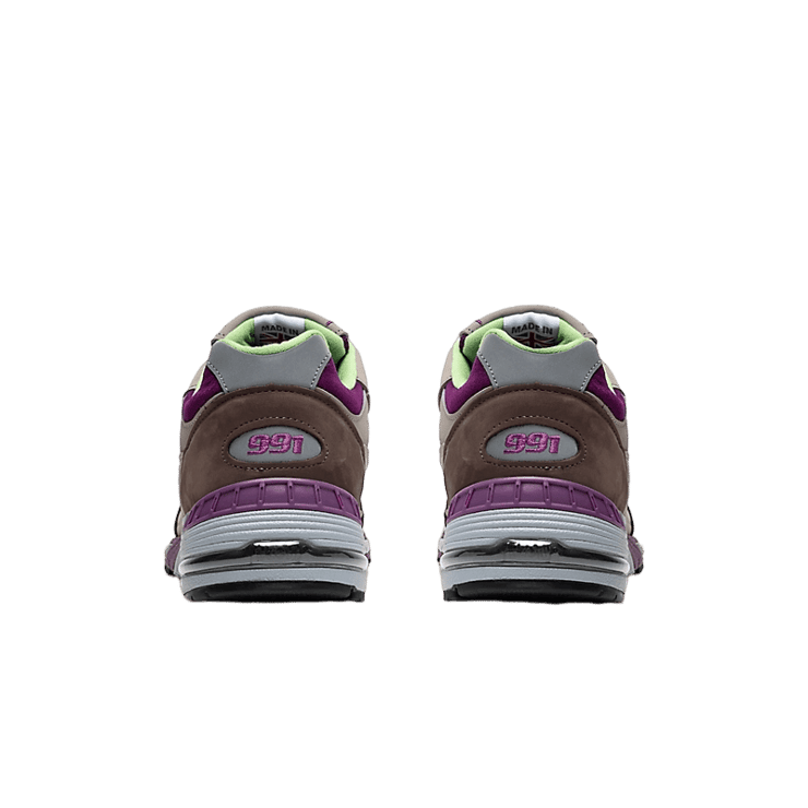 New Balance 991 Stray Rats Grey Angle 4