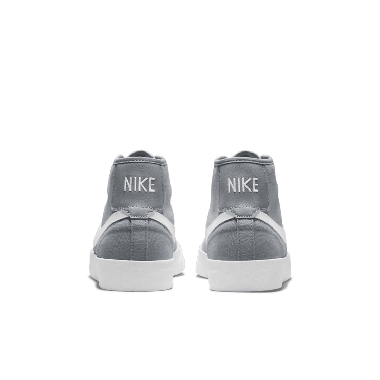 Nike SB Blazer Court Mid Wolf Grey Angle 3