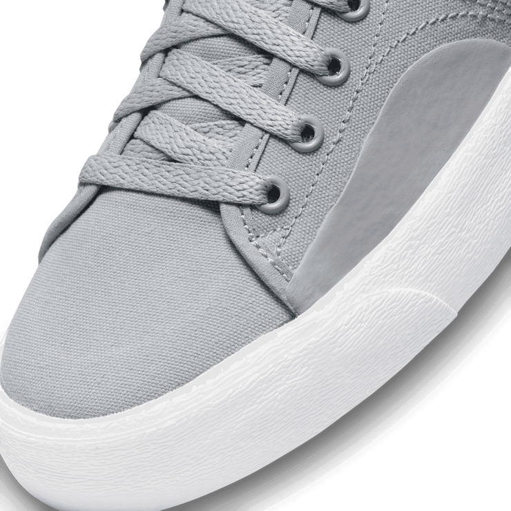 Nike SB Blazer Court Mid Wolf Grey Angle 4