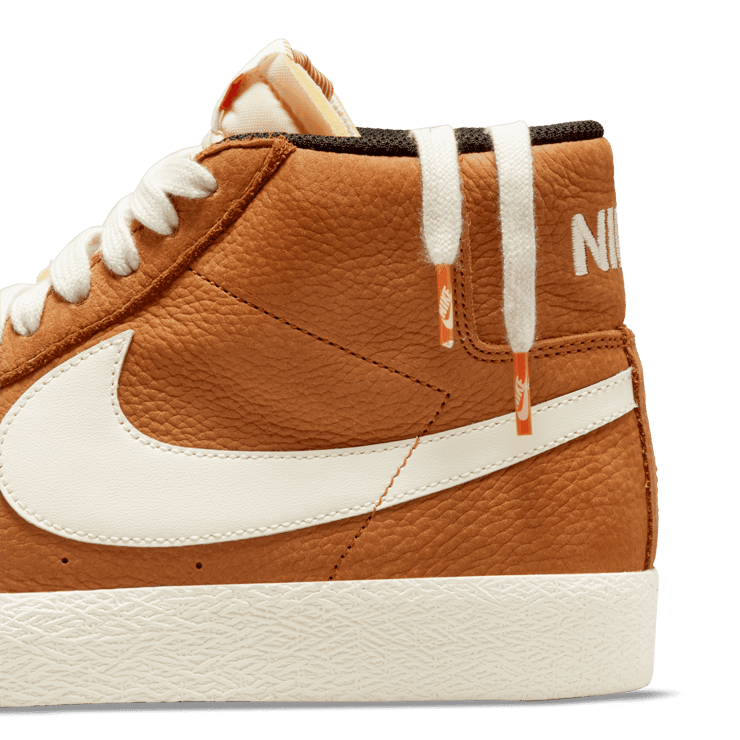 Nike SB Zoom Blazer Mid ISO Dark Russet Angle 6