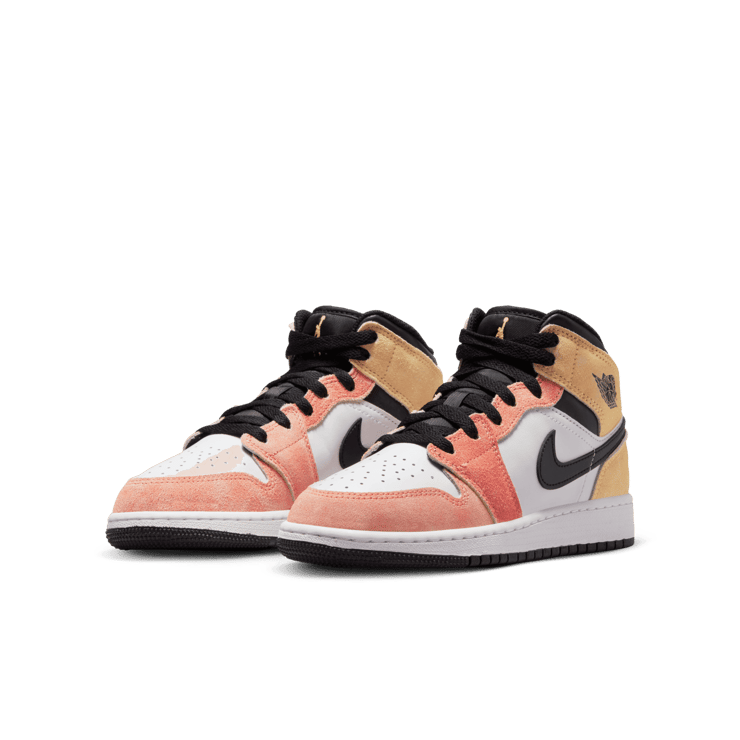 Air Jordan 1 Mid SE Magic Ember Sundial (GS) Angle 2