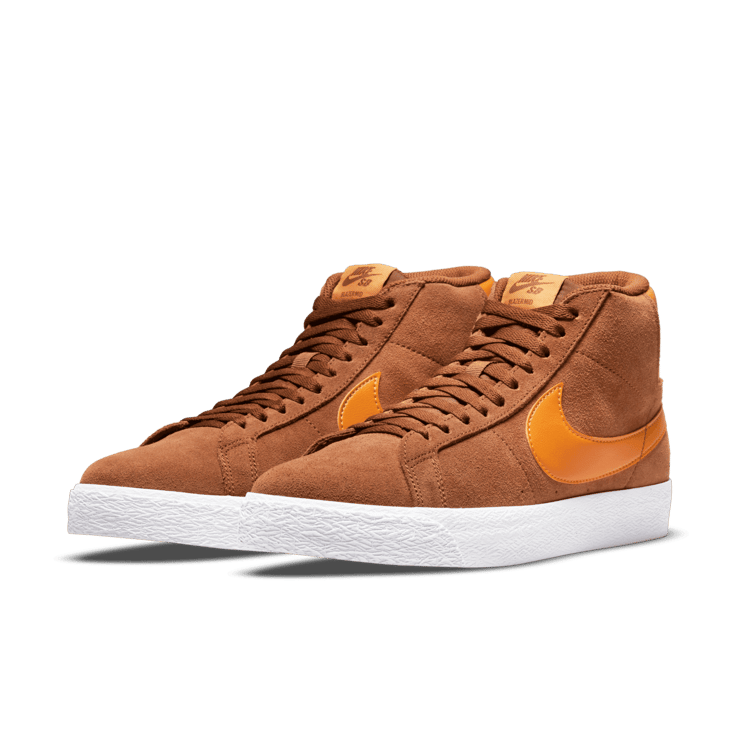 Nike SB Blazer Mid Pecan Light Curry Angle 2