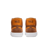 Nike SB Blazer Mid Pecan Light Curry Angle 3