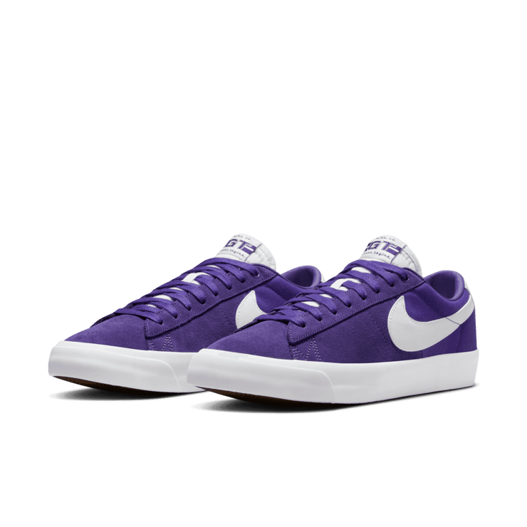 Nike SB Blazer Low GT Varsity Purple Angle 2
