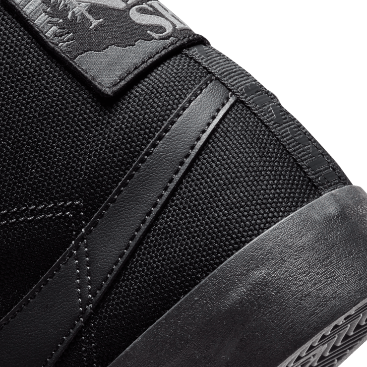 Nike SB Zoom Blazer Mid Acclimate Pack Triple Black Angle 5