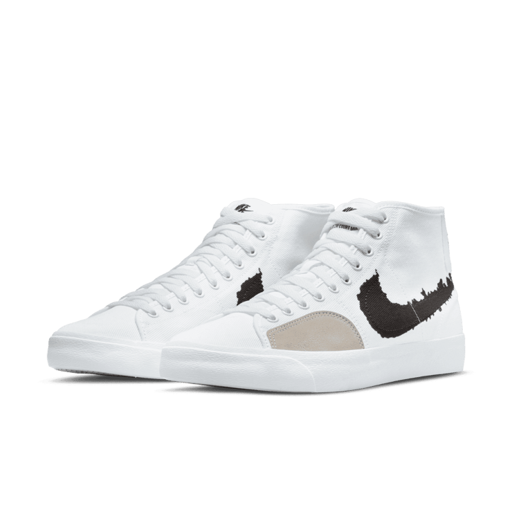 Nike SB Blazer Court Mid PRM White Black Angle 2