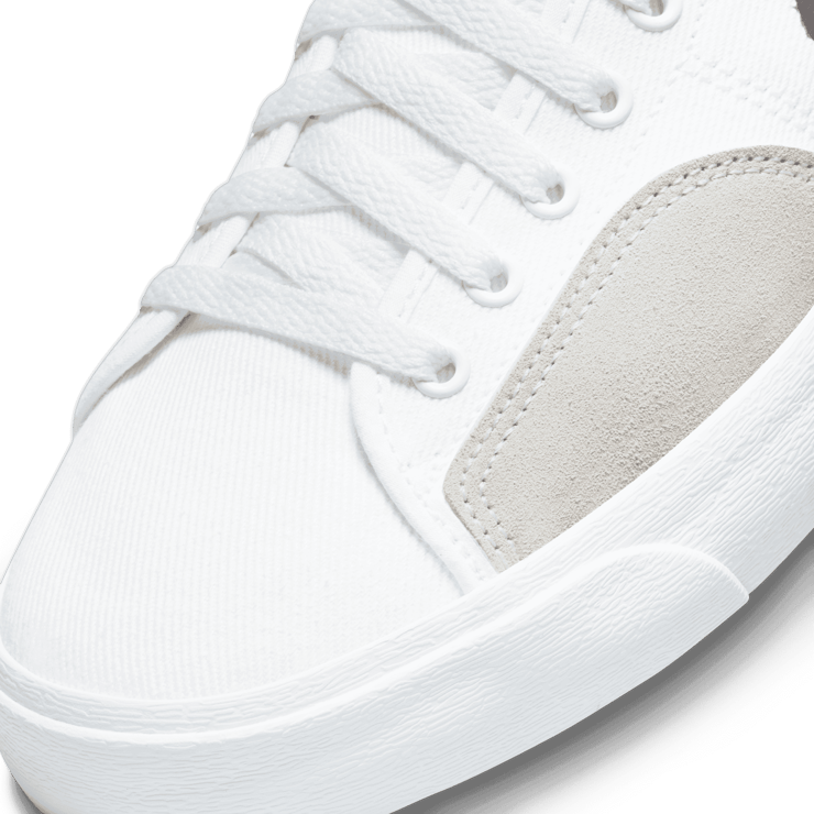 Nike SB Blazer Court Mid PRM White Black Angle 4