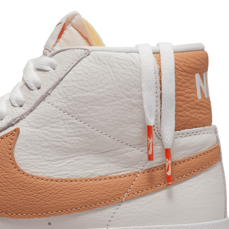 Nike SB Zoom Blazer Mid ISO White Light Cognac Angle 6