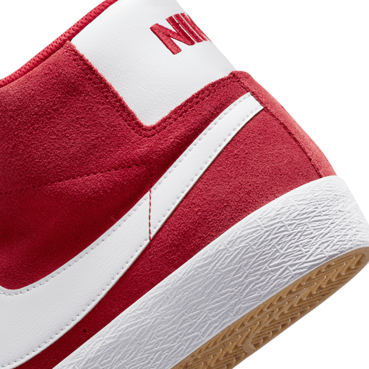 Nike SB Zoom Blazer Mid University Red Angle 1