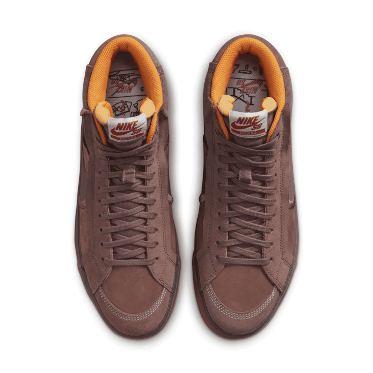 【NIKE SB】ZOOM BLAZER MID PRM PLUSプラムエクリプス【ne155】 Nike SB Zoom Blazer Mid PRM Plus Plum Eclipse Gum - DV5468-200