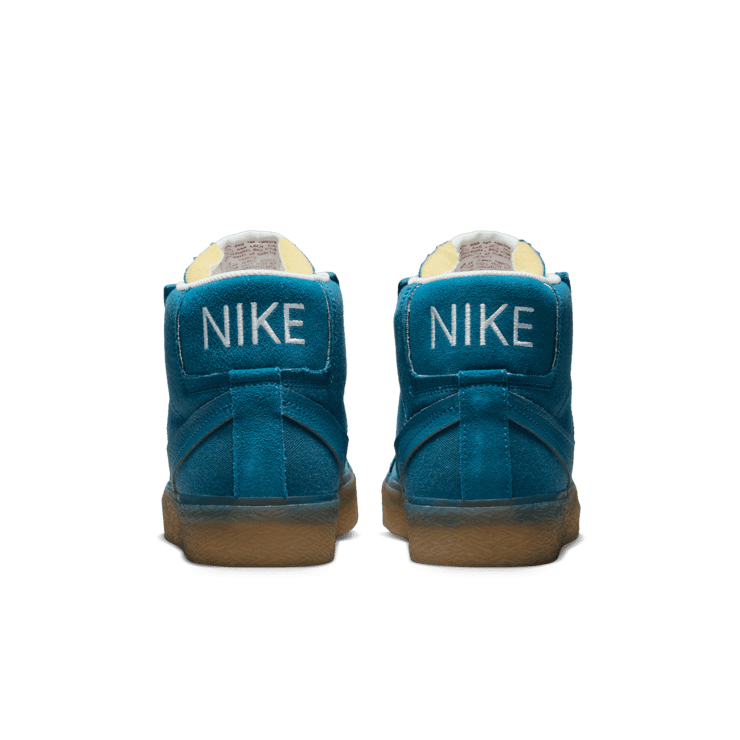 Nike SB Zoom Blazer Mid PRM Plus Green Abyss Gum Angle 4