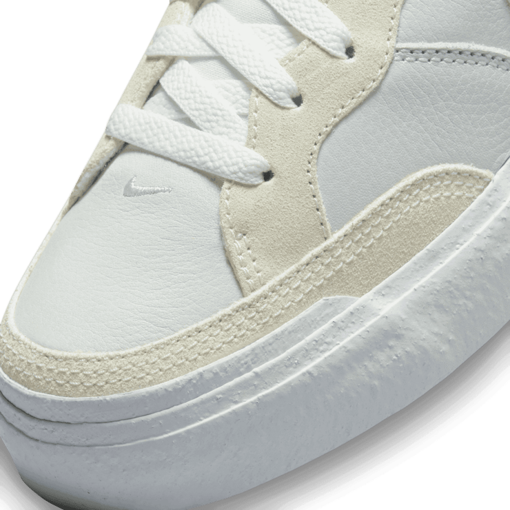 Nike SB Pogo Premium Summit White Angle 4