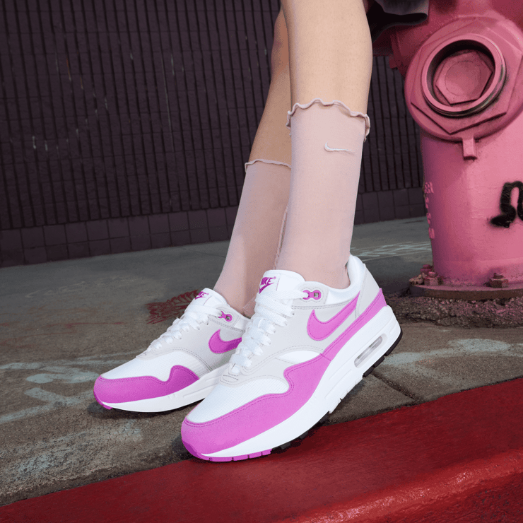 Nike Air Max 1 Fuchsia Dream (W) Angle 0