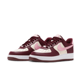 Nike Air Force 1 Low '07 Valentine’s Day (2023) Angle 2