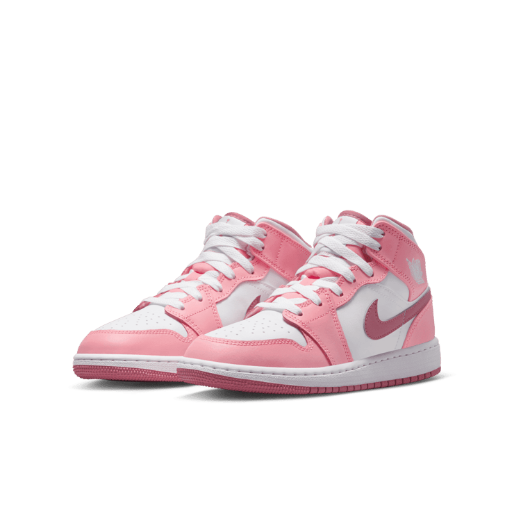 Air Jordan 1 Mid Strawberries & Cream (GS) Angle 2