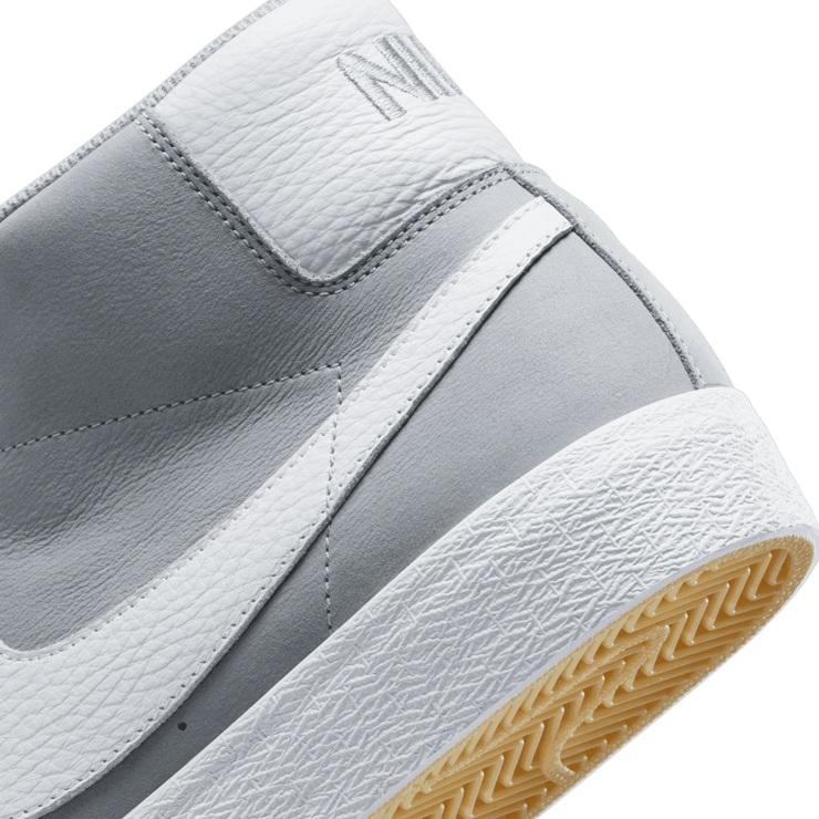 Nike SB Zoom Blazer Mid ISO Wolf Grey Angle 5