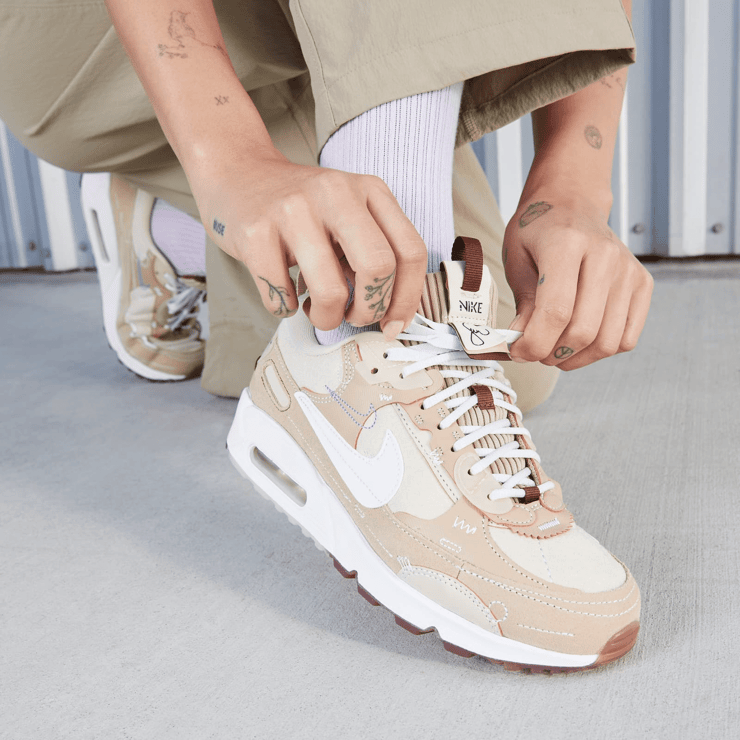 Nike Air Max 90 Futura SWDC Hemp (W) Angle 8