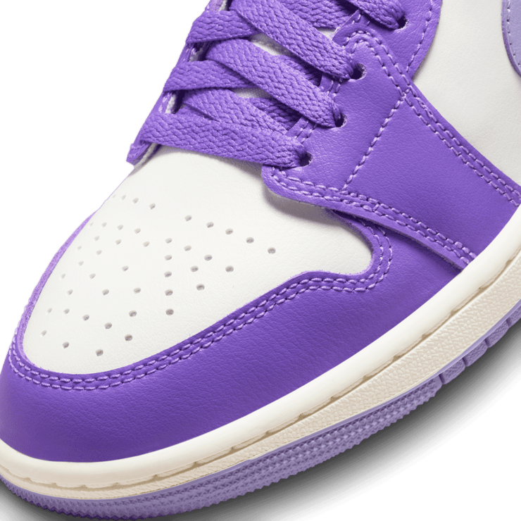 Air Jordan 1 Mid Action Grape Sky J Light Purple (W) Angle 4