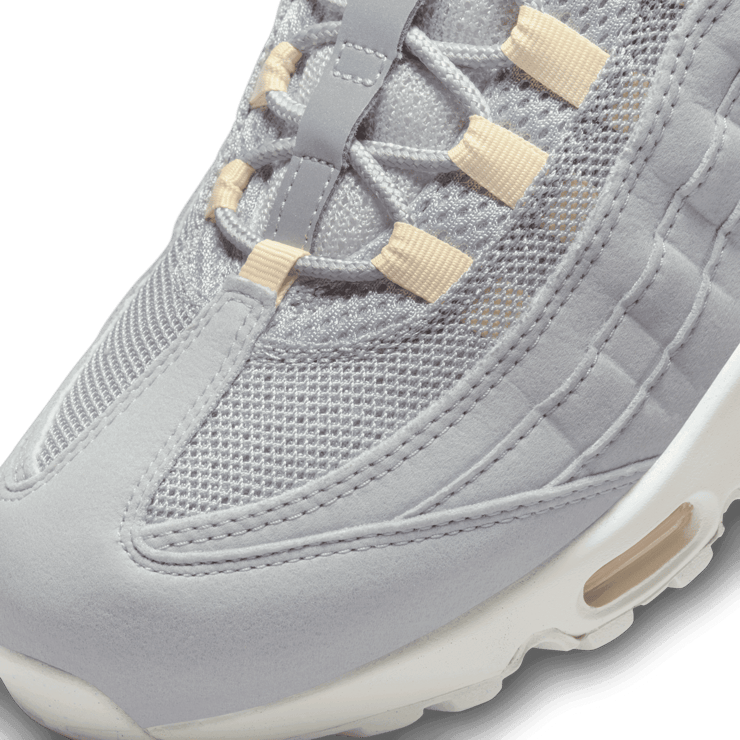 Nike Air Max 95 Grey Beige Volt Angle 4