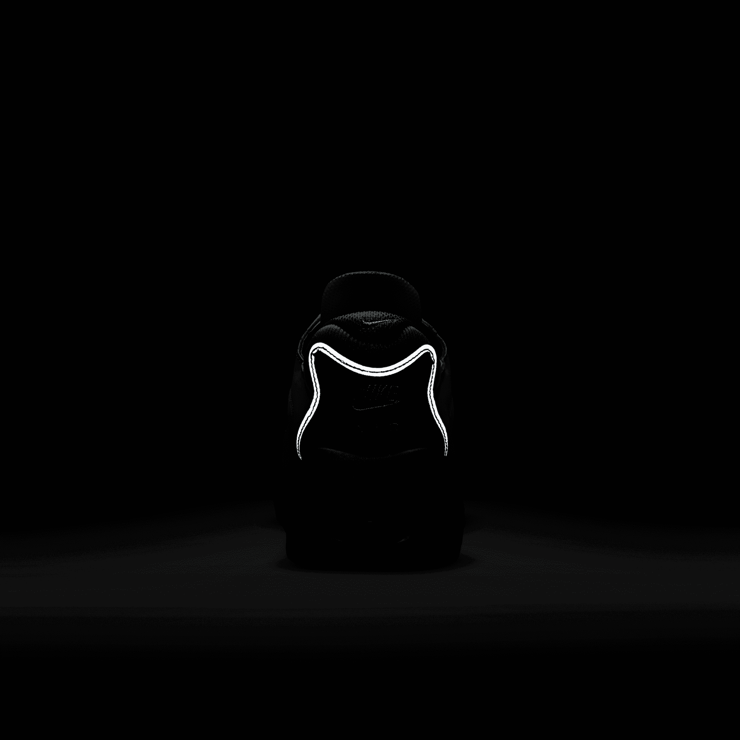 Nike Air Max TW Triple White Angle 6