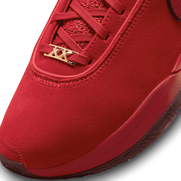 Nike LeBron 20 Liverpool F.C. Angle 4