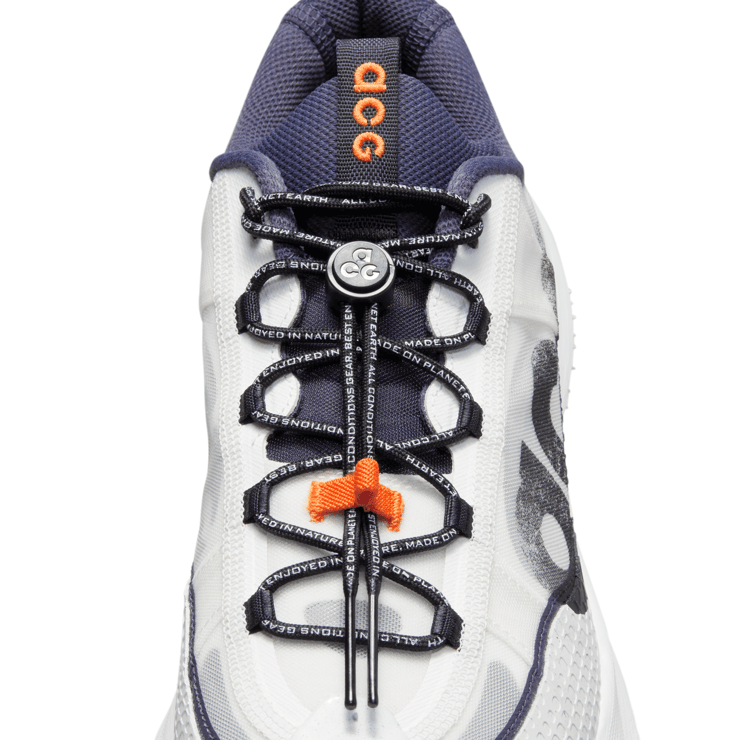 Nike ACG Mountain Fly 2 Low Gridiron Angle 6