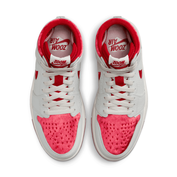 Air Jordan 1 Zoom CMFT 2 Valentines Day (W) Angle 1