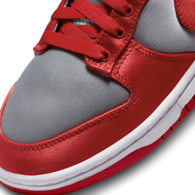 Nike Dunk Low Satin UNLV (W) Angle 4