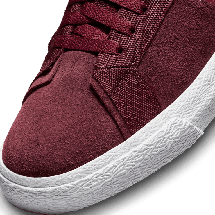 Nike SB Zoom Blazer Mid Patchwork Night Maroon Angle 4