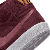 Nike SB Zoom Blazer Mid Patchwork Night Maroon Angle 5