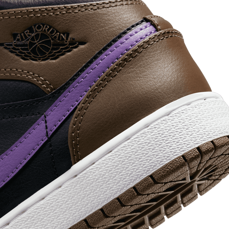 Air Jordan 1 Mid Palomino Wild Berry (GS) Angle 5