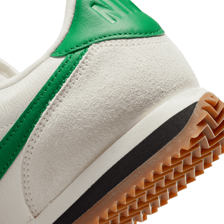 Nike Cortez Aloe Verde (W) Angle 5