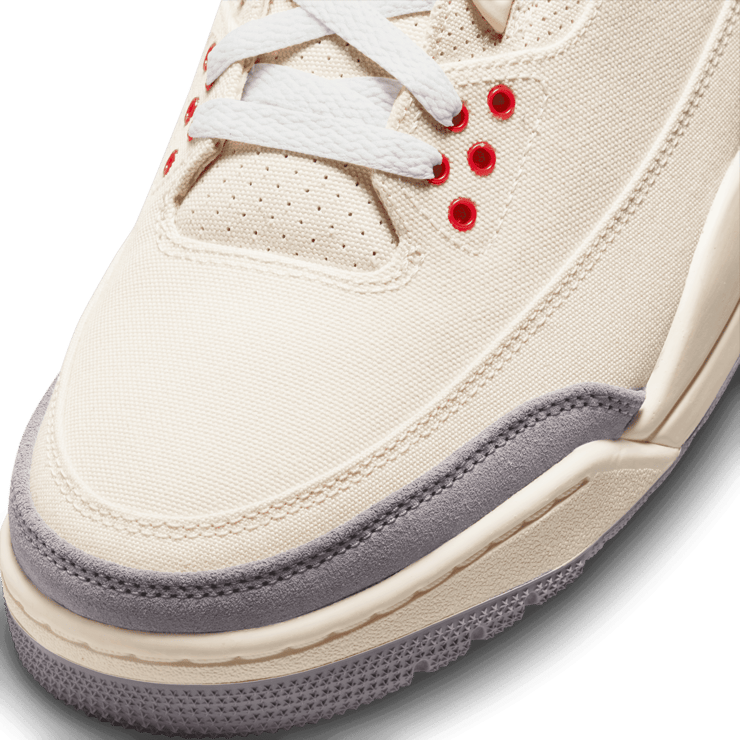 Air Jordan 3 Retro Muslin Angle 4