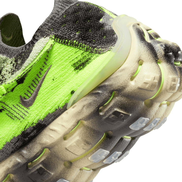 Nike ISPA Mindbody Barely Volt Angle 2