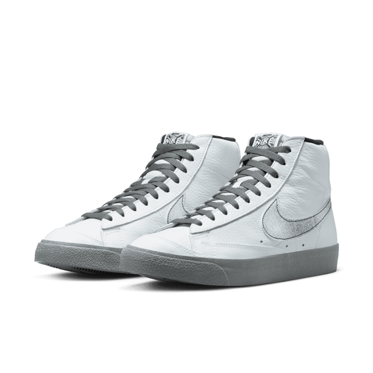 Nike Blazer Mid EMB Classics Angle 2