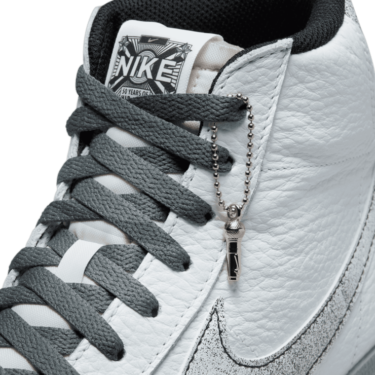 Nike Blazer Mid EMB Classics Angle 7