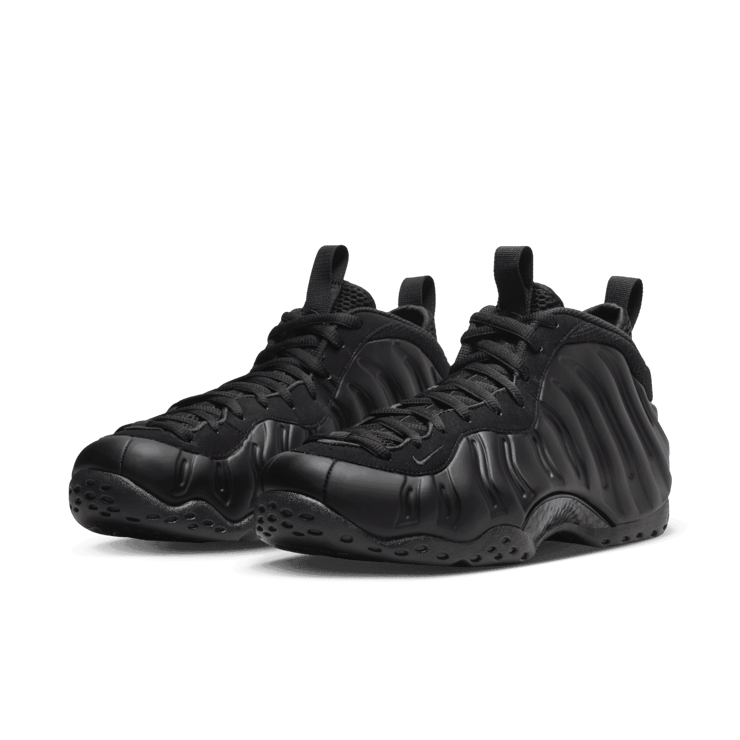 Nike Air Foamposite One Anthracite (2023) Angle 2