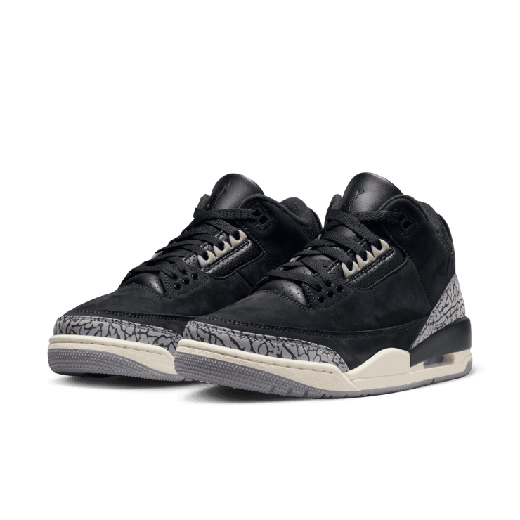 Air Jordan 3 Retro Off Noir Cement (W) Angle 2