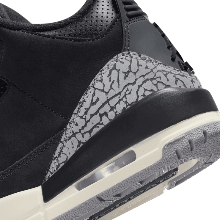 Air Jordan 3 Retro Off Noir Cement (W) Angle 5