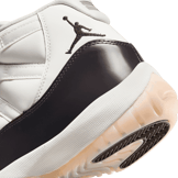 Air Jordan 11 Retro Neapolitan (W) Angle 5