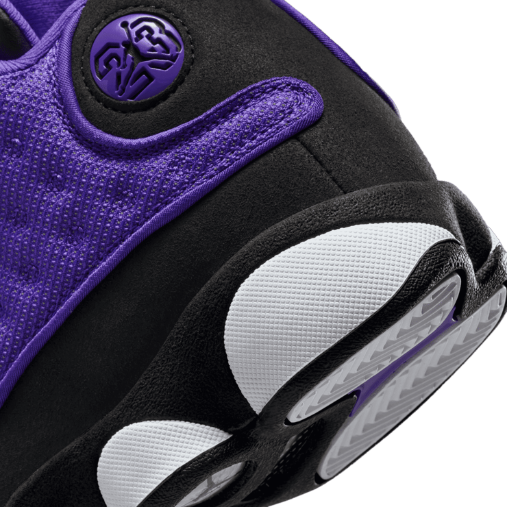 Air Jordan 13 Retro Purple Venom (GS) Angle 5